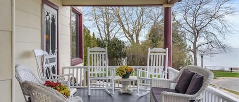 Front porch overlooking Lake Michigan