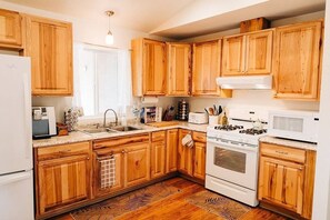 Fully Stocked Kitchen