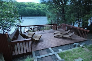 Various lounge chairs to enjoy the lake breezes