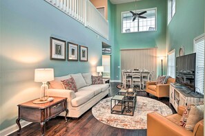Living Room | Smart TV