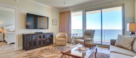 Beachfront Livingroom