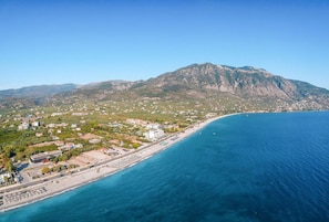 Kalamata beach - 1,5km