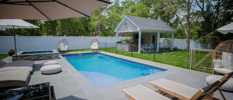 Pool
Spa
Patio
