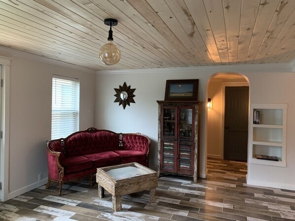 Flooring, Living Room, Room, Indoors, Floor