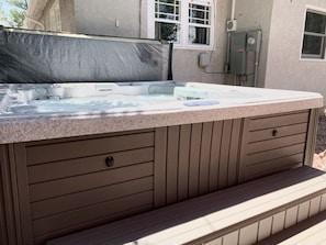 7 person luxurious hot tub! View the stars at night while totally relaxing.