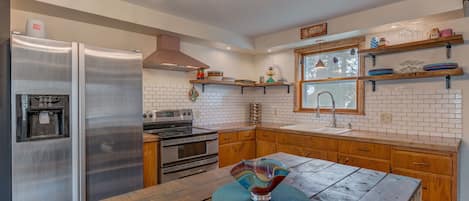 The beautiful kitchen at Wildflower Cottage.