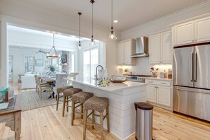 Gourmet Kitchen