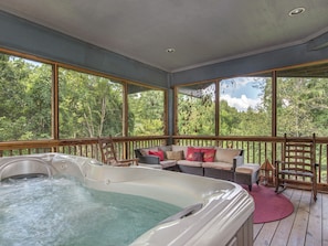 Bain à remous extérieur