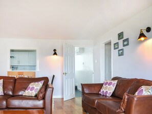 Living room/dining room | Harbour View, Cemaes Bay
