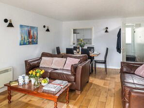 Living room/dining room | Harbour View, Cemaes Bay