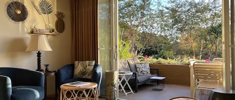 Living room and outdoor Lanai