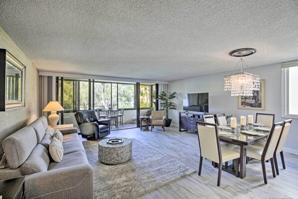 Sarasota Vacation Rental | 2BR | 2BA | 1,500 Sq Ft | 2nd Floor