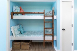 Bunk beds 