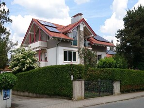 Haus Carina (DE Bad Endorf) - Edenhofer Christian - 1309-Hausansicht Südwest