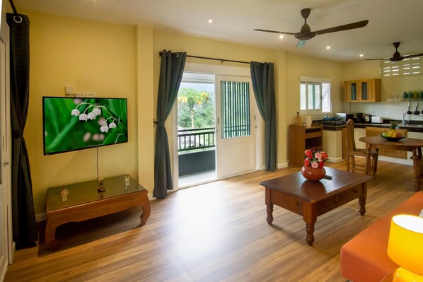 Private and self contained Apartment Jade