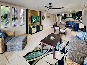 Spacious and gorgeous living room for entertaining family and friends!