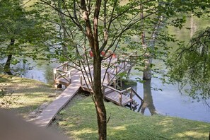 The shared deck with Joelle's next door