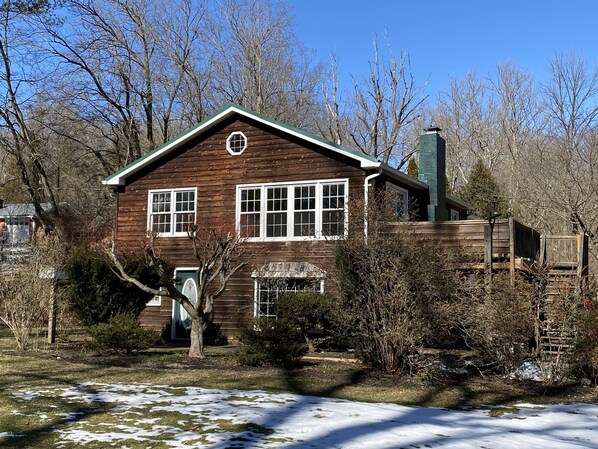 HOUSE - Welcome to the Potomac River Retreat. Secluded country house on 6 acres.