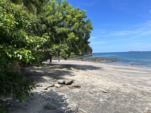 Looking to the Right as you enter the beach