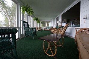 The porch in the main lodge is open to all Jolli-Lodge guests