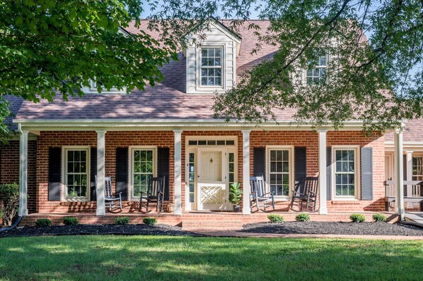 Classic Virginia home w/ beautiful sunset views of the Blue Ridge Mtns