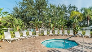 Beautiful 3 bed 3 bath townhome located in Windsor Palms Resort