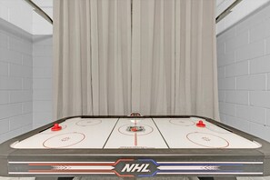 Spielezimmer