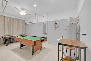 Spielezimmer