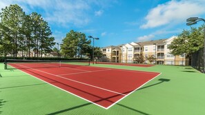 Beautiful 3 bed 2 bath condo located in Windsor Palms Resort