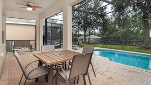 Beautiful 5 bed 5 bath villa located in Windsor Hills Resort
