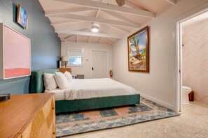 Carriage house room overview 
