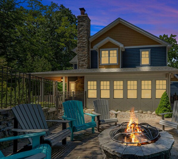 Great times and wonderful conversation will be a highlight as you gather around the firepit.