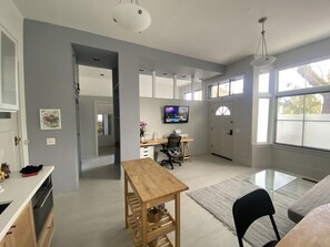 Modern Loft-like space with 11' ceilings and lots of north light