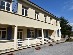 Außenseite Ferienhaus [Sommer]