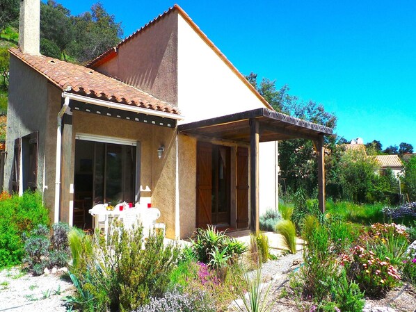 Extérieur maison de vacances [été]