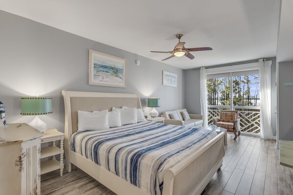 Newly painted modern unit with magnificent sunset views