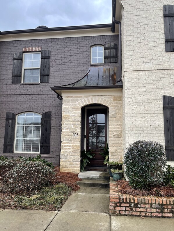Front entrance 