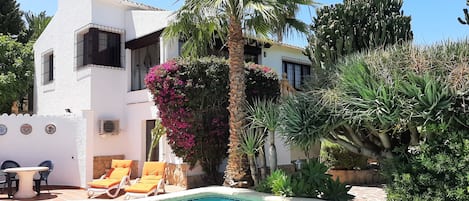 Villa Limon 5 bedroom, 3 bathroom villa with private pool