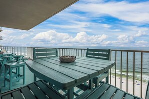 San Carlos 1201 Balcony