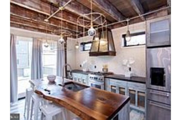 Gourmet Kitchen