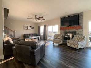 Great Room with Fireplace and 70" TV