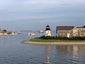 Waterfront is walking distance.