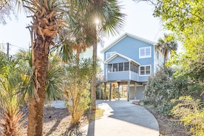 Long driveway allows for multiple parking options, a hot commodity on Folly