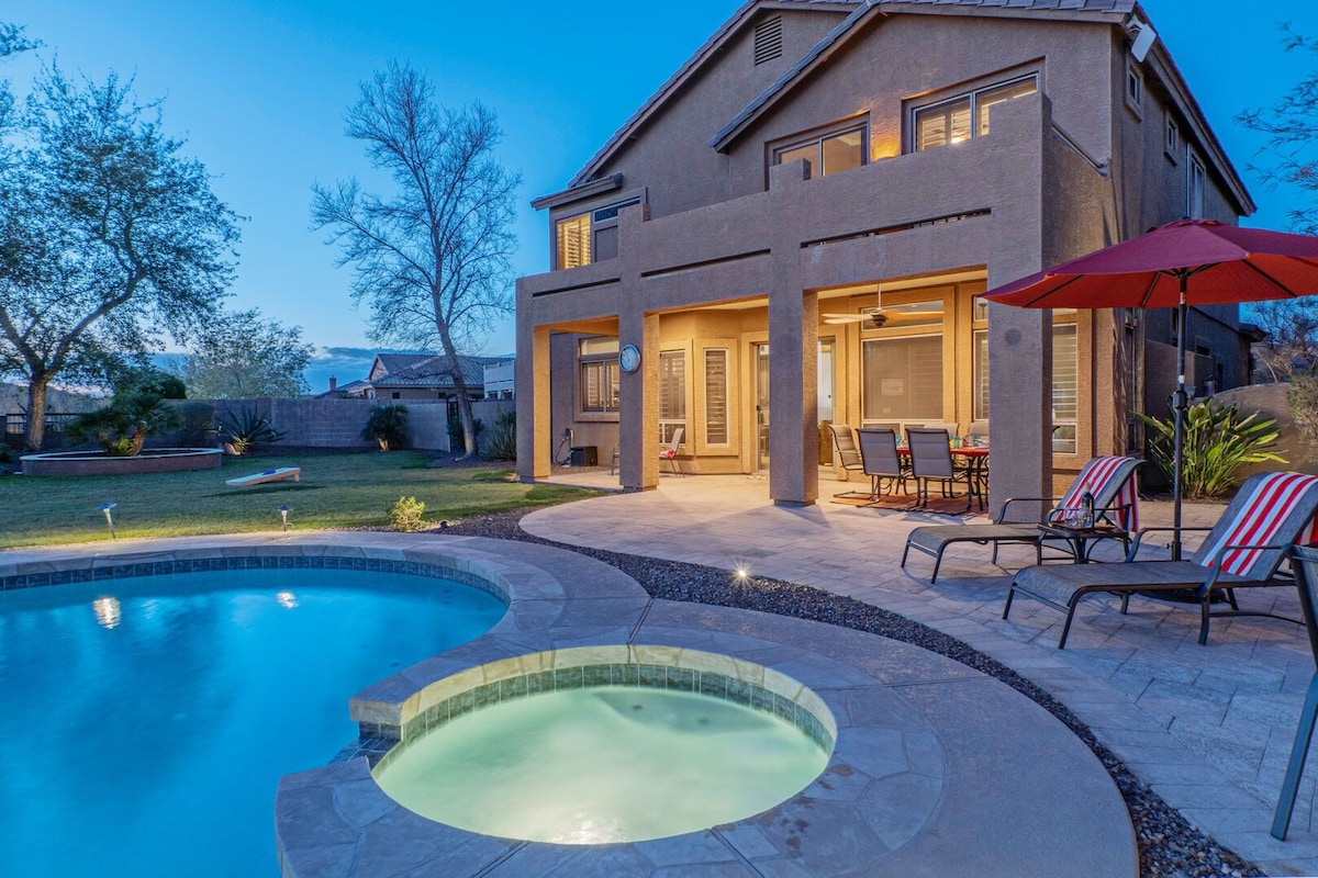 E Mesa: Mt & City Views, Near Golf & Trails, Pvt Htd POOL w/Slide, Spa, Putt Green