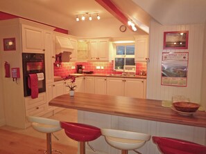Fourteens Holiday Home Ballininskelligs, Seaside Holiday Accommodation Available in Ballinskelligs County Kerry