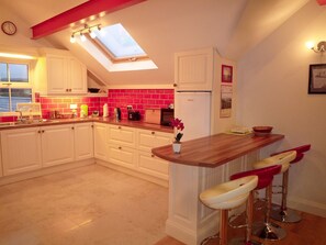 Fourteens Holiday Home Ballininskelligs, Seaside Holiday Accommodation Available in Ballinskelligs County Kerry