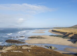 White Strand Beach, Louisburgh, County Mayo Courtesy of Peter McCabe © Failte Ireland.