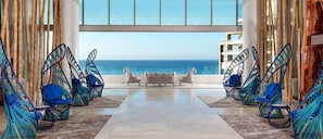 When you arrive, resort staff will guide you to check in.