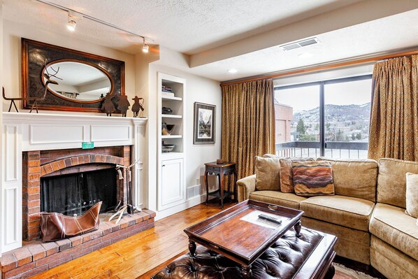 Living Area w/ Fireplace