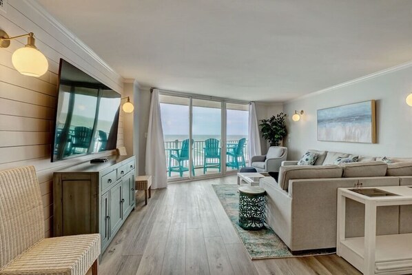 Welcome to Sea Pointe North! You'll be captured by the view the moment you enter